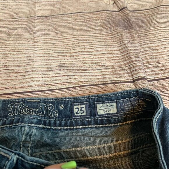 Miss Me Signature Boot Cut Jeans Size 25 - Picture 4 of 11